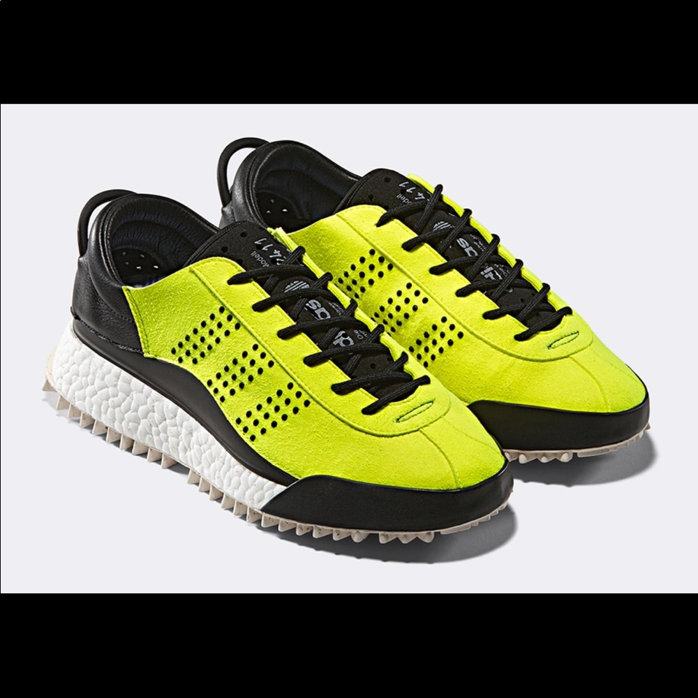 Adidas x aw size 7